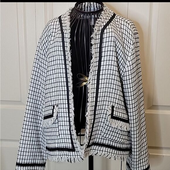 CHICO'S White and Black Check Boucle Check Blazer Size 3 or 1X - Picture 4 of 6